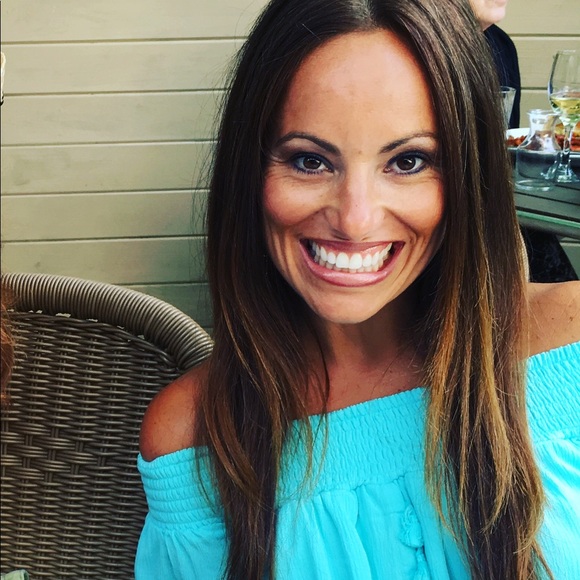 Meet your Posher, Lauren - Picture 1 of 1